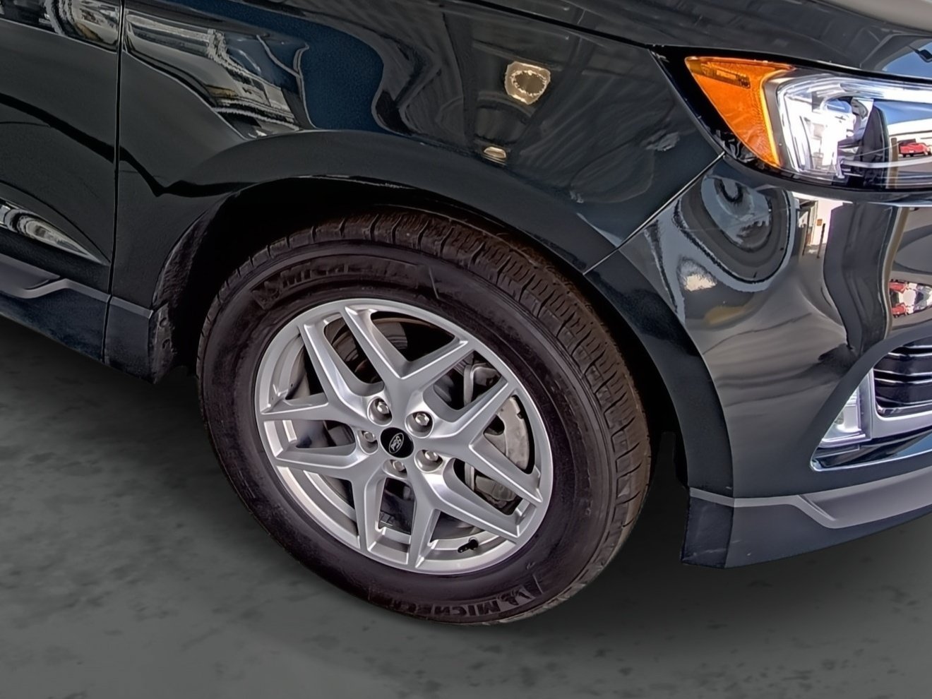Used 2024 Ford Edge SEL w/ Convenience Package AWD/4WD image 16