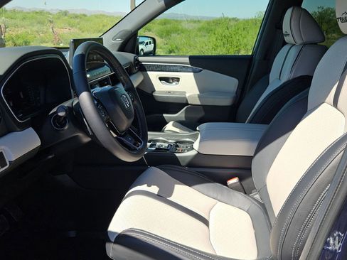 Used 2026 Honda Passport TrailSport Elite image 12