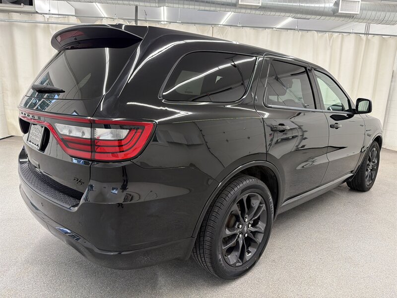 Used 2022 Dodge Durango R/T w/ Blacktop Package AWD/4WD image 5