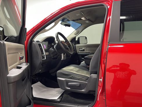 Used 2012 RAM 2500 SLT AWD/4WD image 2