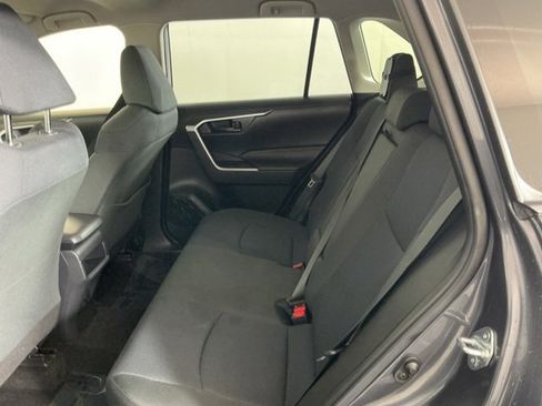 Used 2019 Toyota RAV4 LE image 25