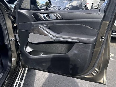 Used 2024 BMW X7 xDrive40i AWD/4WD image 28