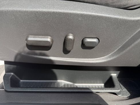 Used 2017 Ford Escape SE w/ Equipment Group 201A AWD/4WD image 15