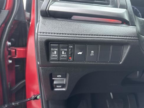 Certified 2025 Honda Odyssey Sport-L image 17