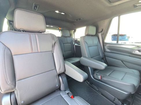 Used 2023 Chevrolet Tahoe RST w/ Luxury Package RWD image 17