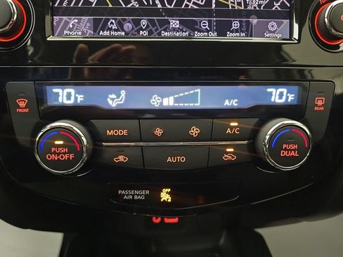 Used 2019 Nissan Rogue SV w/ Premium Package AWD/4WD image 20