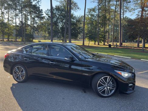 Used 2015 INFINITI Q50 Premium 4dr Sedan w/ Navigation Package image 4