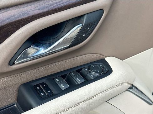 Used 2023 GMC Yukon XL Denali image 18