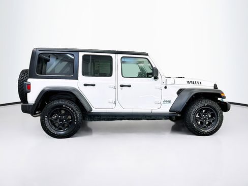 Used 2023 Jeep Wrangler Unlimited w/ Cold Weather Group image 10