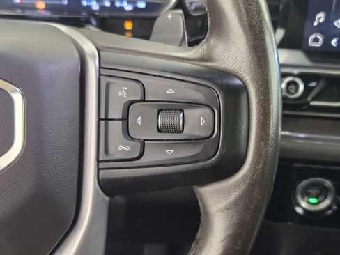Used 2023 GMC Sierra 1500 SLT w/ SLT Premium Package AWD/4WD image 32