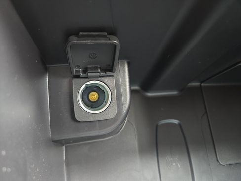 New 2025 Ford Ranger XLT w/ Equipment Group 301A High image 37