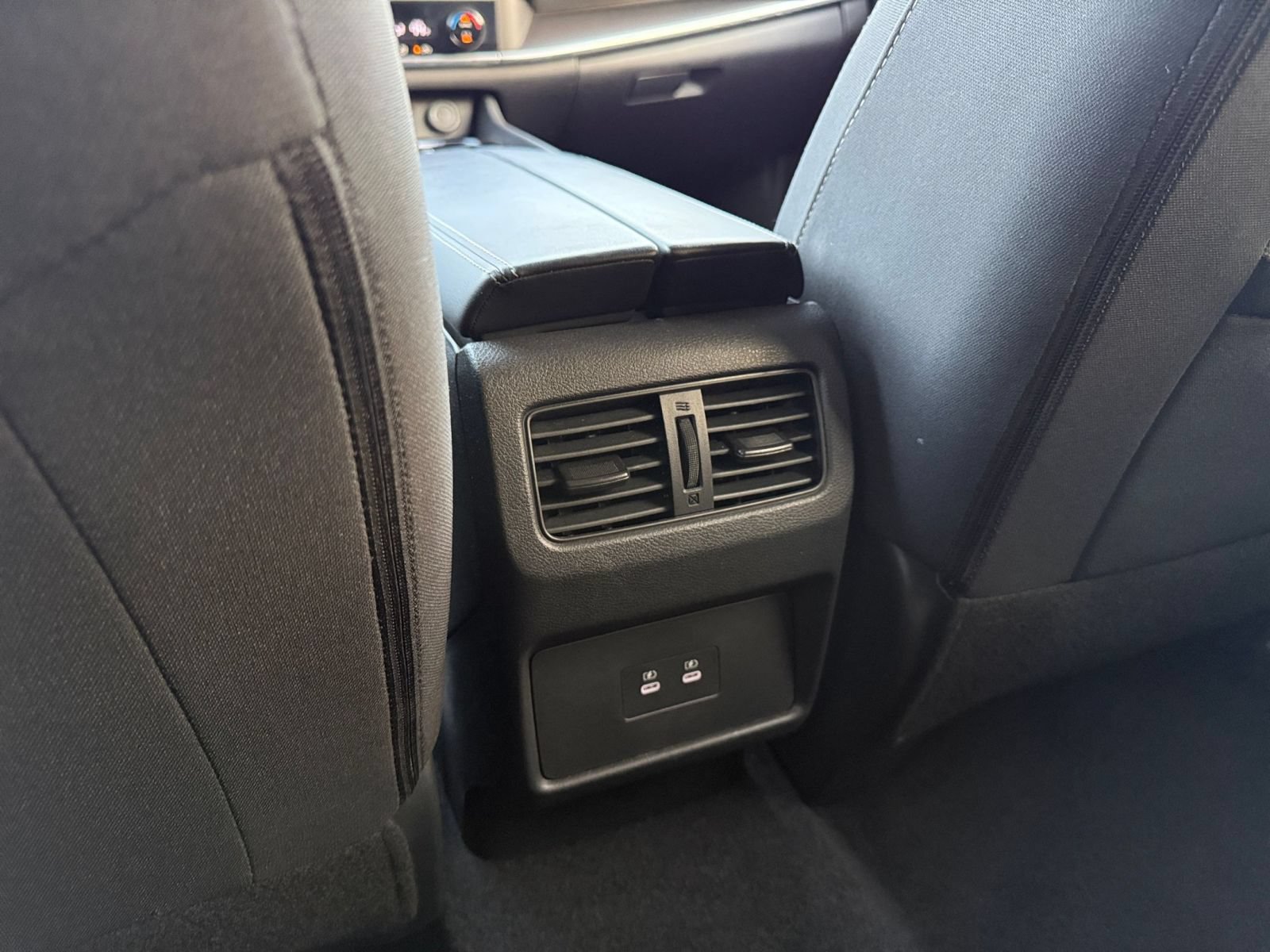 Used 2026 Nissan Rogue SV FWD image 24