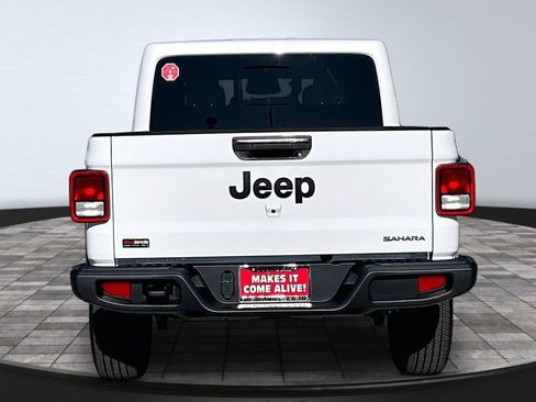 New 2026 Jeep Gladiator Sport image 23