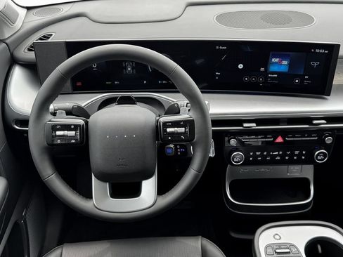 New 2026 Hyundai Ioniq 9 Limited AWD/4WD image 17