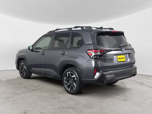 Used 2025 Subaru Forester Limited AWD/4WD image 7