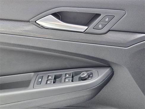 Used 2024 Volkswagen GTI Autobahn image 27