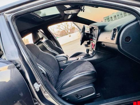 Used 2019 Dodge Charger Scat Pack w/ Daytona Edition image 33