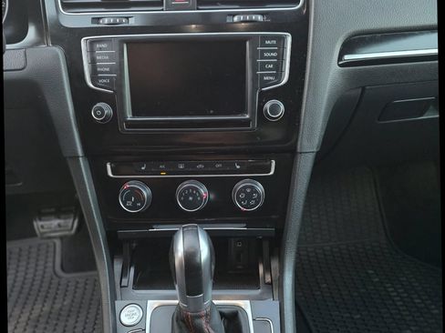 Used 2017 Volkswagen GTI Sport FWD image 20