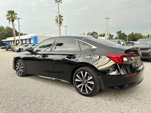 Used 2024 Honda Civic EX image 6