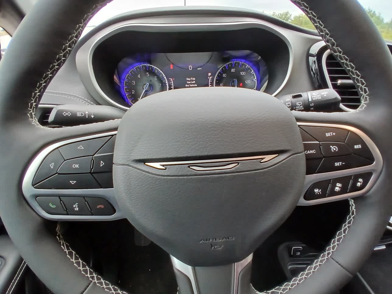 New 2027 Chrysler Pacifica Select FWD image 22