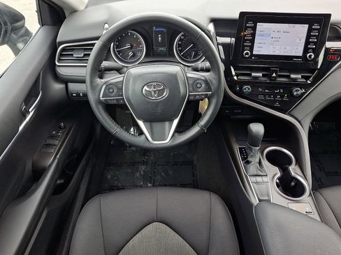 Used 2024 Toyota Camry LE image 11