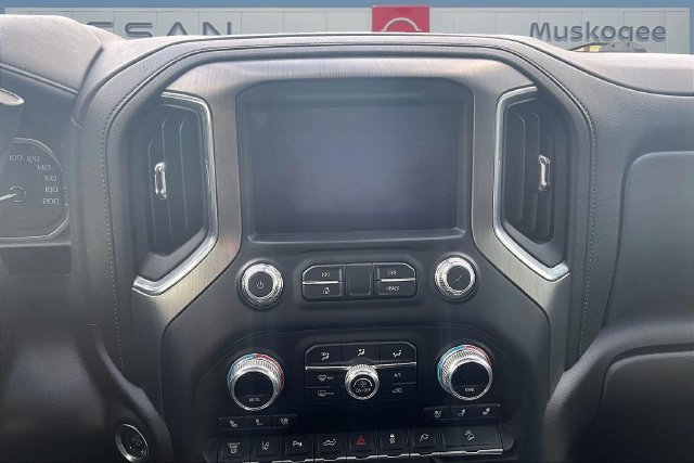 Used 2023 GMC Sierra 2500 Denali w/ Denali Ultimate Package AWD/4WD image 10