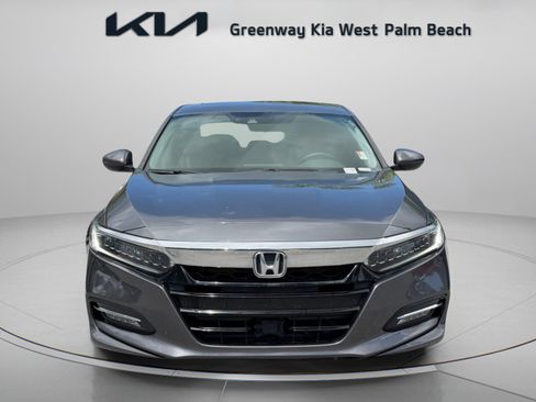 Used 2019 Honda Accord Touring image 2