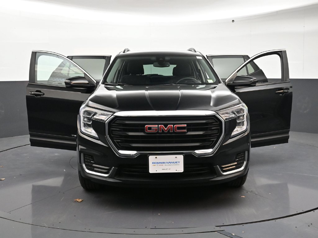 Used 2023 GMC Terrain SLE w/ Driver Convenience Package AWD/4WD image 37