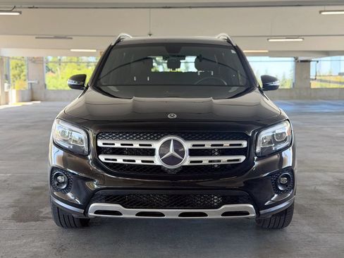 Used 2020 Mercedes-Benz GLB 250 image 2