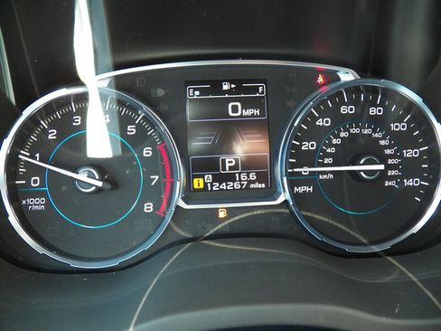 Used 2017 Subaru Forester 2.5i Touring AWD/4WD image 17