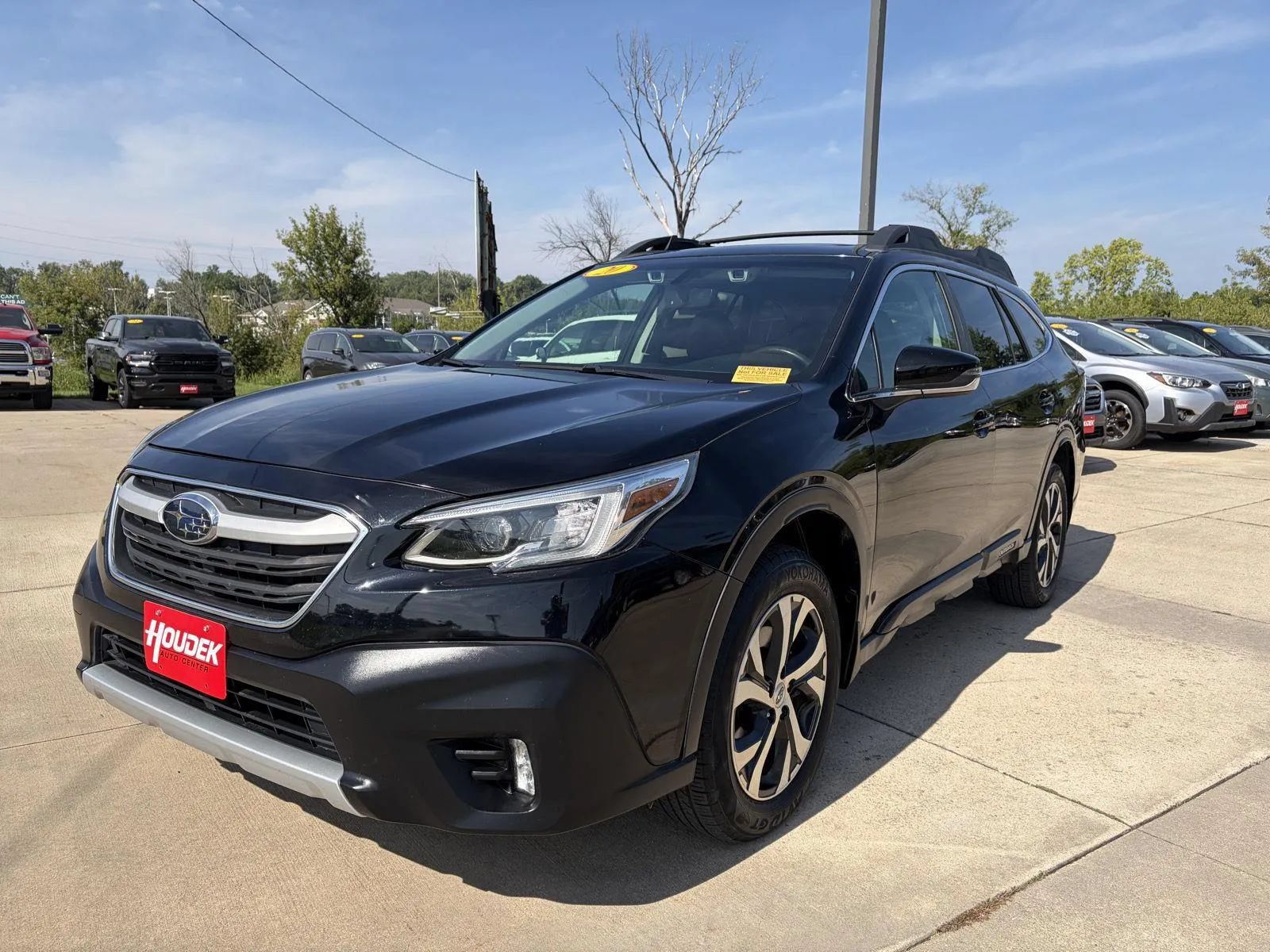 Used 2020 Subaru Outback Limited w/ Popular Package #2 AWD/4WD image 3