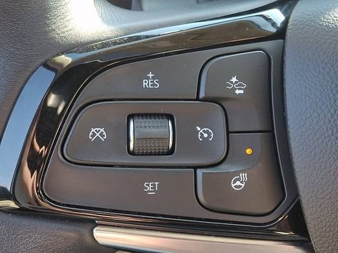 Certified 2023 Buick Enclave Essence w/ Experience Buick Package AWD/4WD image 22