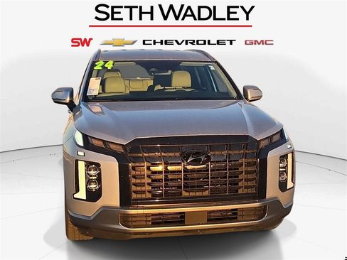 Used 2024 Hyundai Palisade SEL image 2