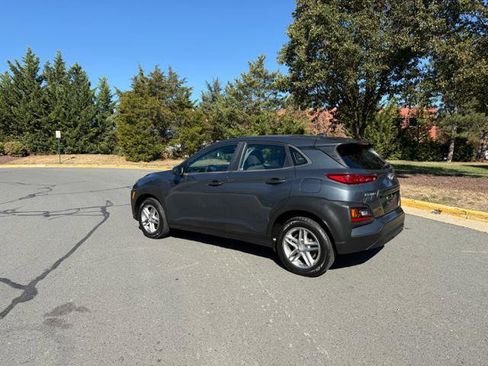 Used 2019 Hyundai Kona SE image 3