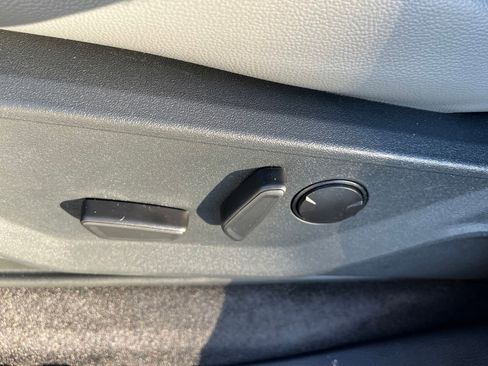 New 2025 Ford F150 Lightning Flash image 20