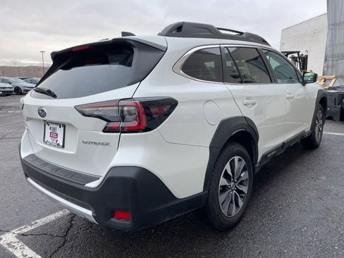 Used 2023 Subaru Outback Limited image 5
