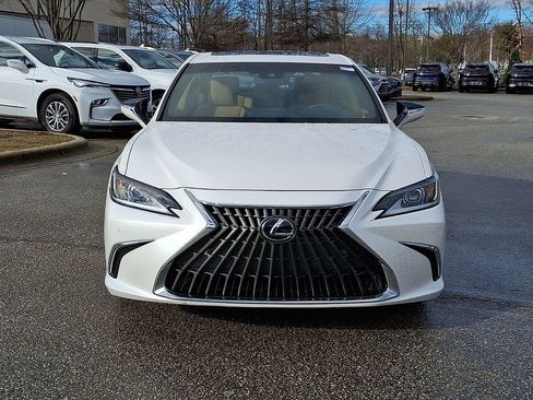Used 2024 Lexus ES 350 w/ Premium Package image 2