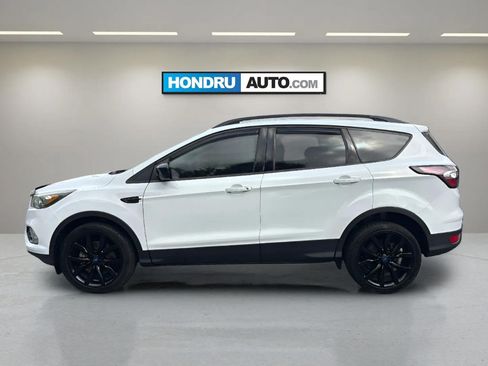 Used 2017 Ford Escape SE w/ SE Sport Appearance Package AWD/4WD image 5