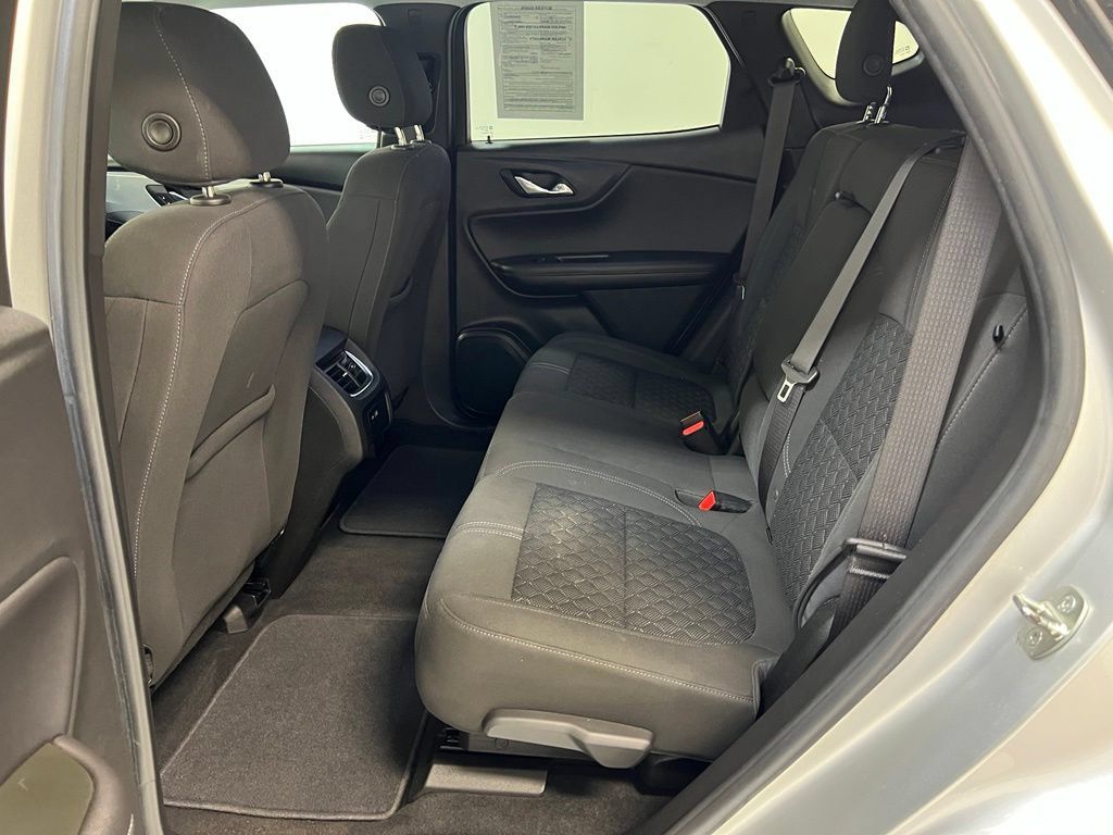 Used 2021 Chevrolet Blazer LT FWD image 28