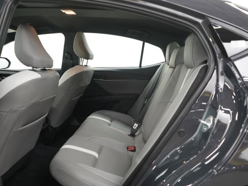 Used 2025 Toyota Camry SE image 15