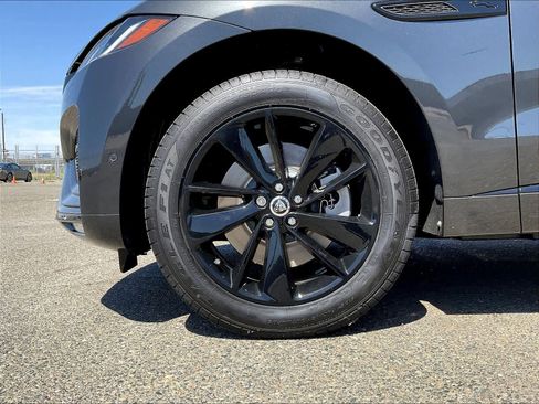New 2026 Jaguar F-PACE R-Dynamic S image 11