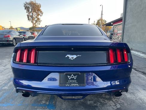 Used 2015 Ford Mustang Coupe image 8