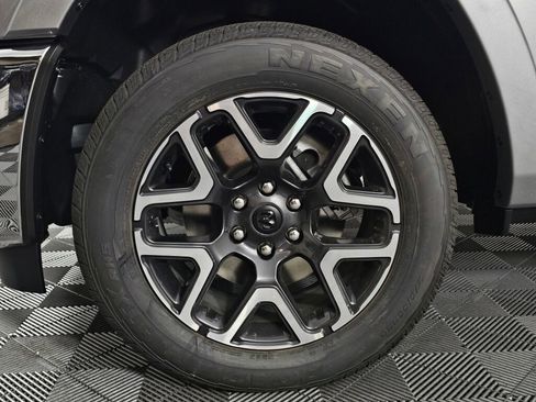 New 2025 RAM 1500 Laramie image 10