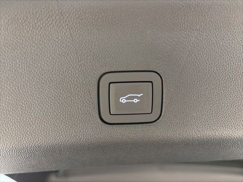 New 2026 Chevrolet Tahoe Premier AWD/4WD image 18