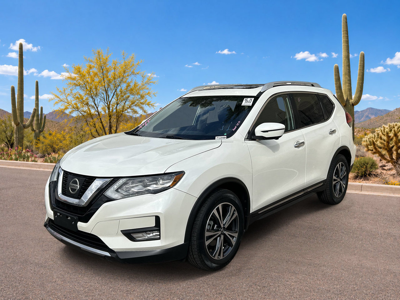 Used 2017 Nissan Rogue SL w/ SL Premium Package FWD image 1