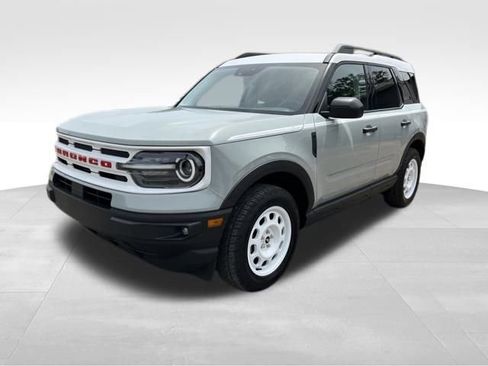 Used 2024 Ford Bronco Sport Heritage w/ Heritage Convenience Package image 3