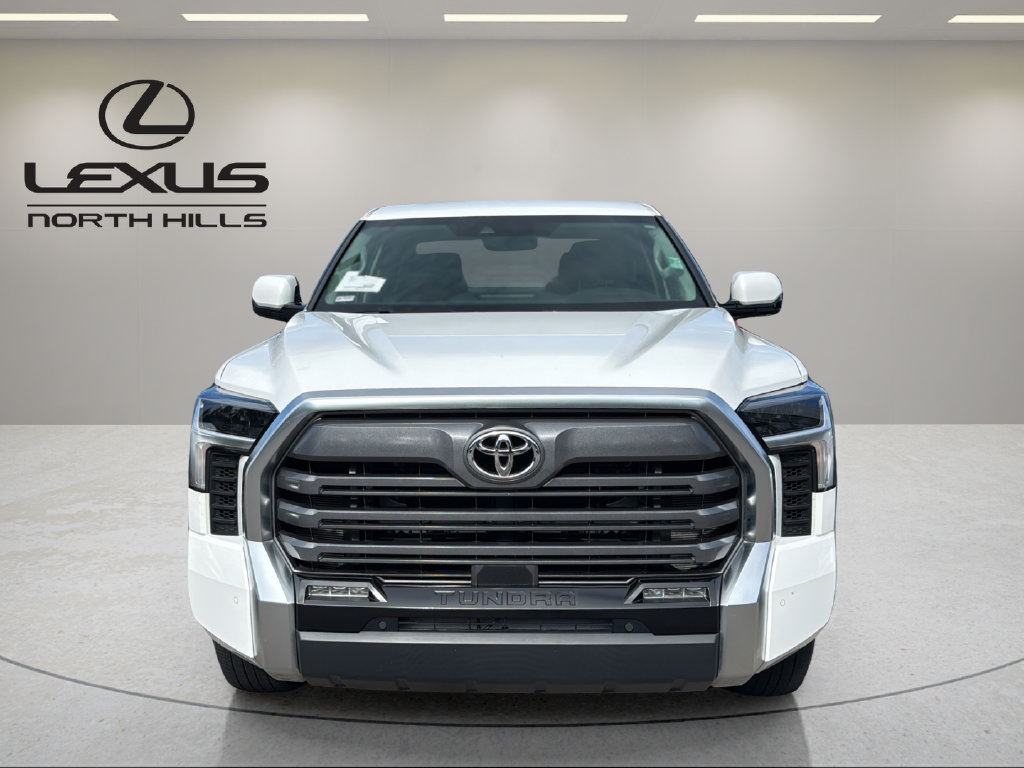 Used 2024 Toyota Tundra Limited AWD/4WD image 2