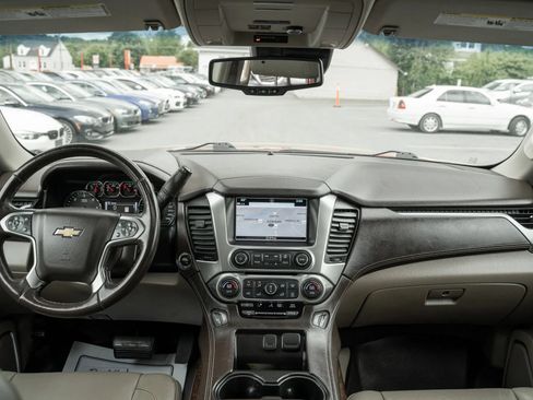 Used 2018 Chevrolet Tahoe LT AWD/4WD image 19