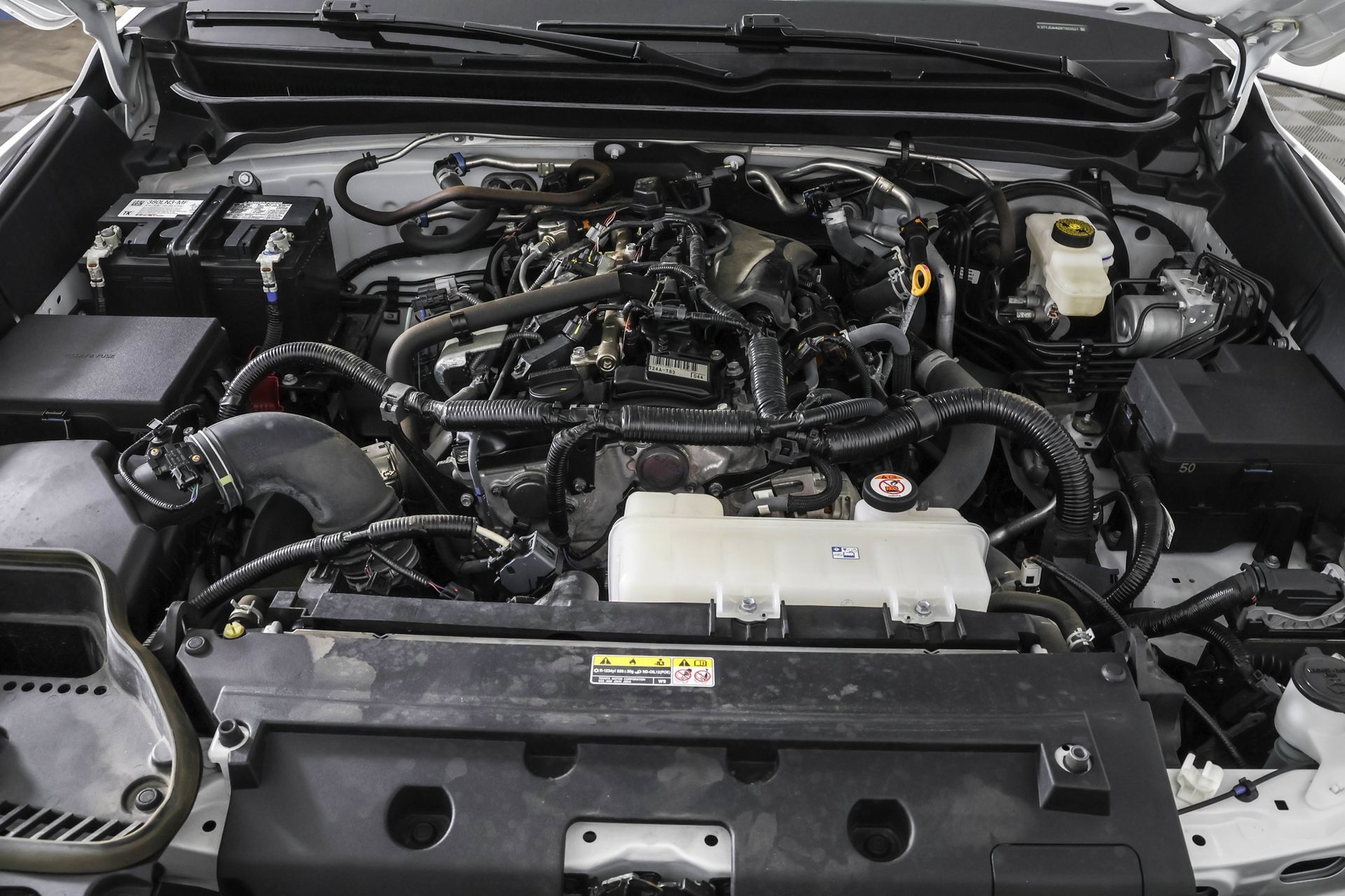 Used 2024 Toyota Tacoma SR RWD image 43