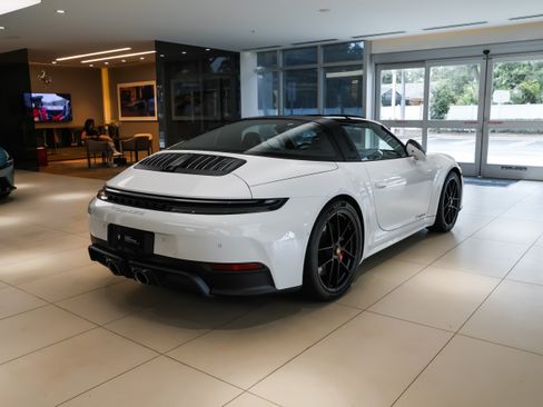 Used 2026 Porsche 911 Targa 4 GTS AWD/4WD image 5